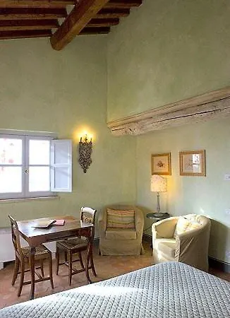 Sleeps 2 Pool Air Con * 马格拉新堡